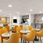 Residhome Aéroport 3*