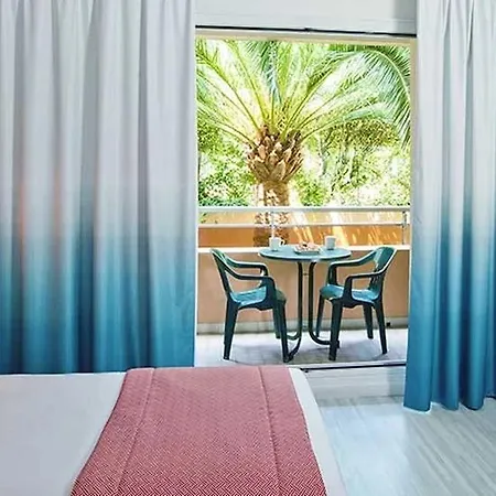 Hotel apartamentowy Residhome Aeroport Nicea