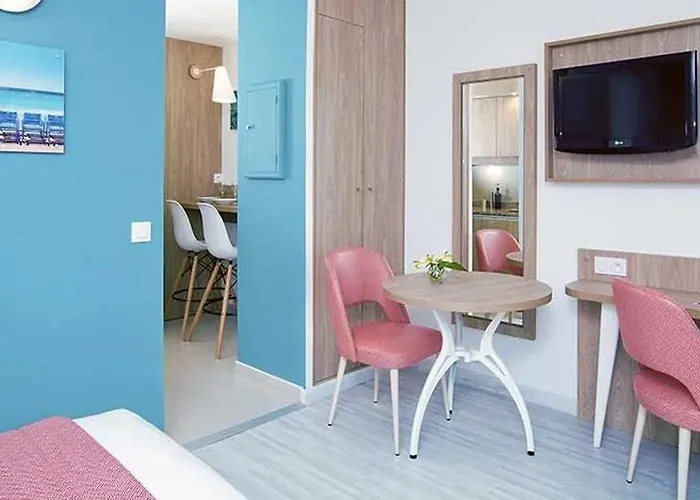 Residhome Aeroport 3* Nizza