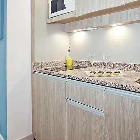 מלון דירות Residhome Aeroport ניס