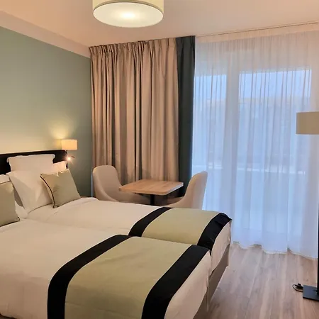 Residhome Aeroport 3* Ницца