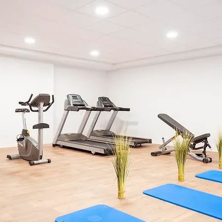 Residhome Aeroport 3* ניס